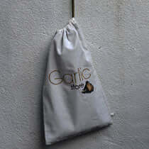 Garlic Storage Bag - The Unusual Gift Company